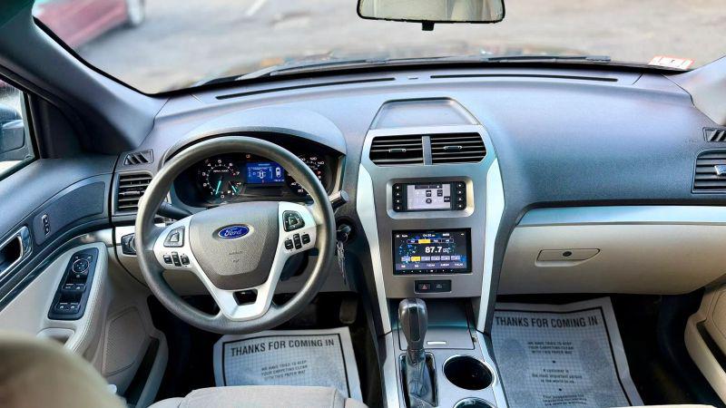 2013 Ford Explorer Base