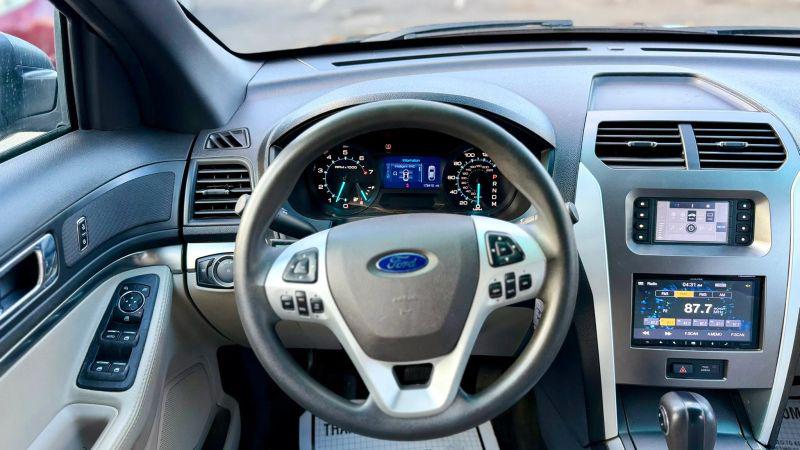 2013 Ford Explorer Base