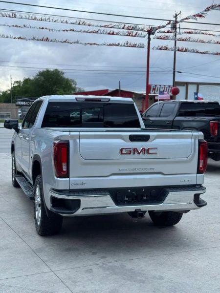 2021 GMC Sierra 1500 2WD Crew Cab Short Box SLT
