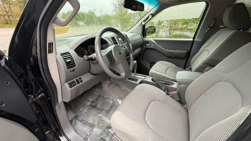 2012 Nissan Frontier SV