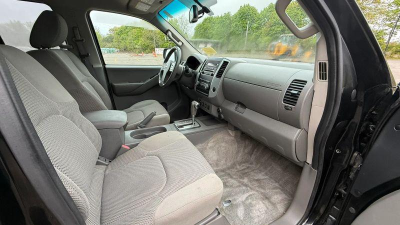 2012 Nissan Frontier SV