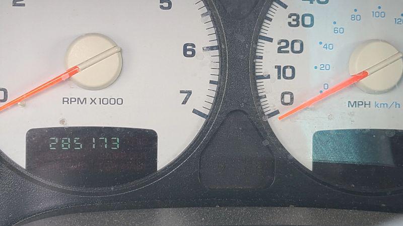 2004 Dodge Ram 1500 SLT/Laramie