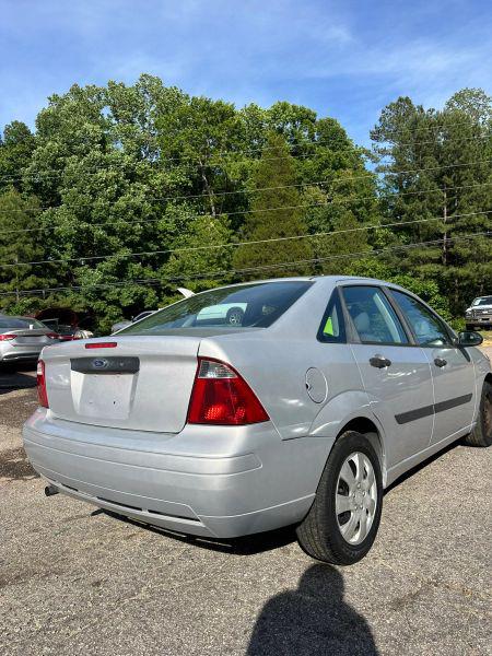 2005 Ford Focus ZX4