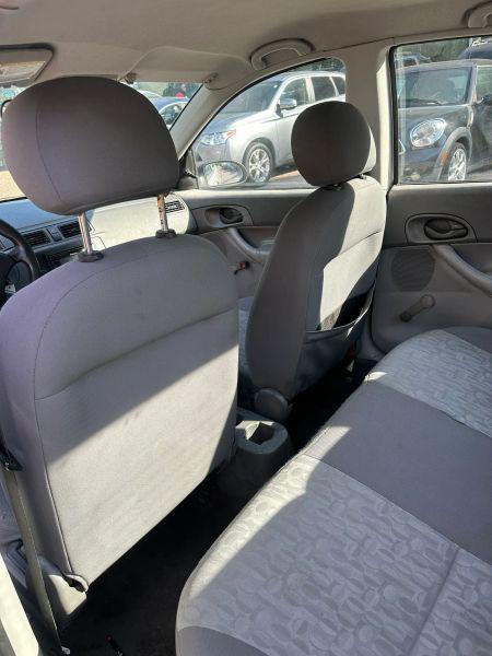 2005 Ford Focus ZX4