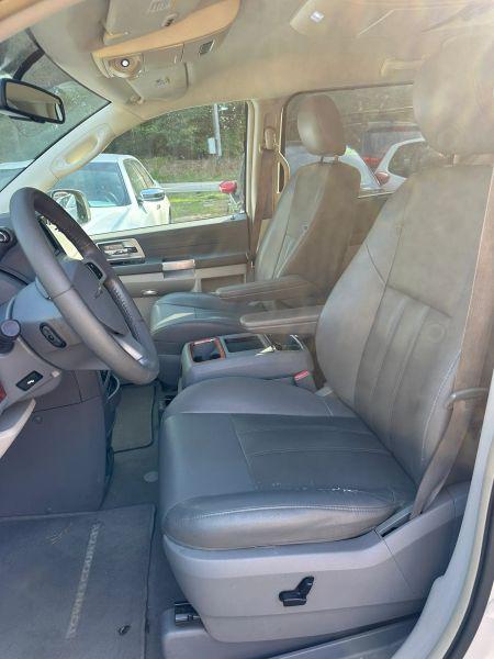 2008 Chrysler Town & Country Touring