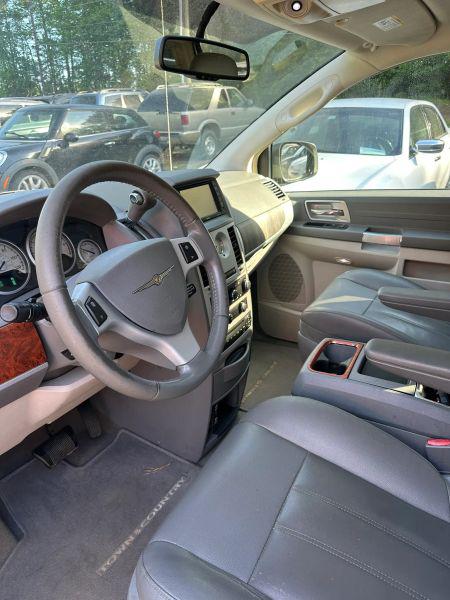 2008 Chrysler Town & Country Touring