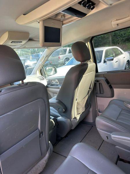 2008 Chrysler Town & Country Touring