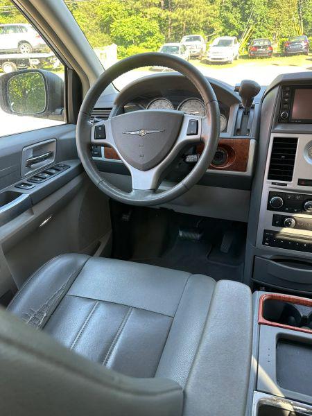 2008 Chrysler Town & Country Touring