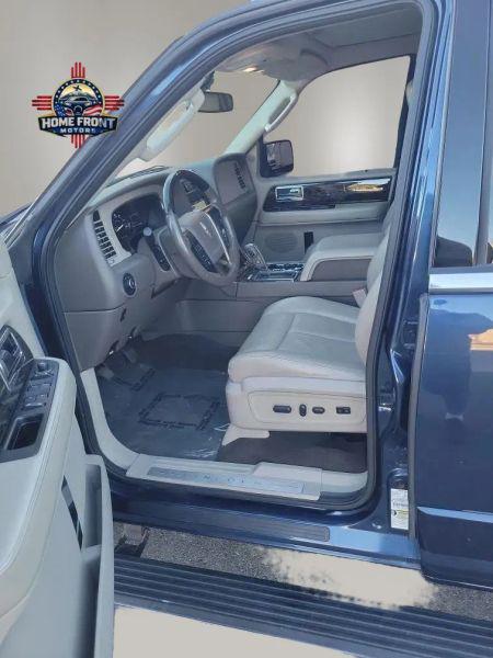 2016 Lincoln Navigator Select