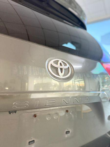 2011 Toyota Sienna XLE