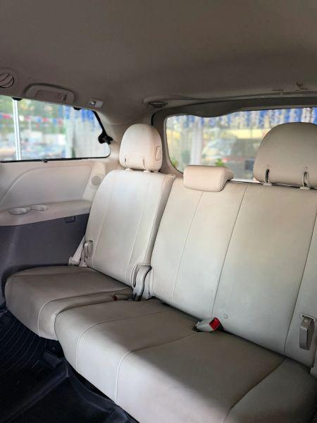 2011 Toyota Sienna XLE