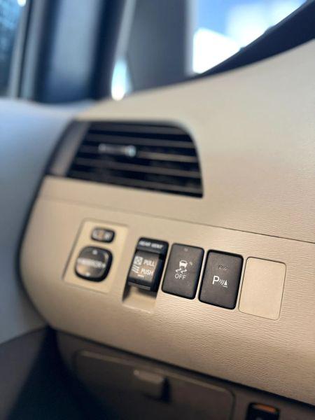 2011 Toyota Sienna XLE