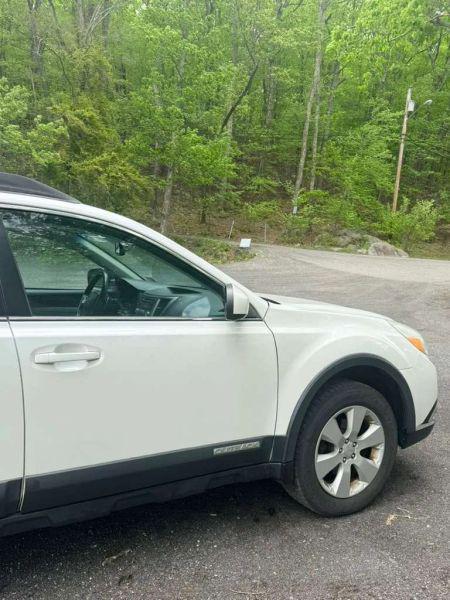 2012 Subaru Outback 2.5i Premium
