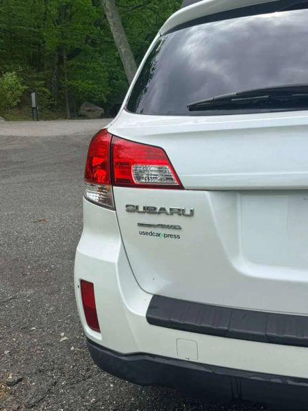 2012 Subaru Outback 2.5i Premium