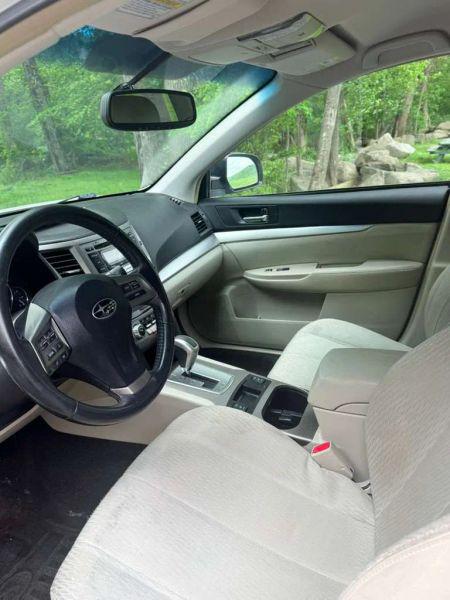 2012 Subaru Outback 2.5i Premium