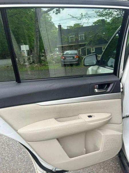 2012 Subaru Outback 2.5i Premium