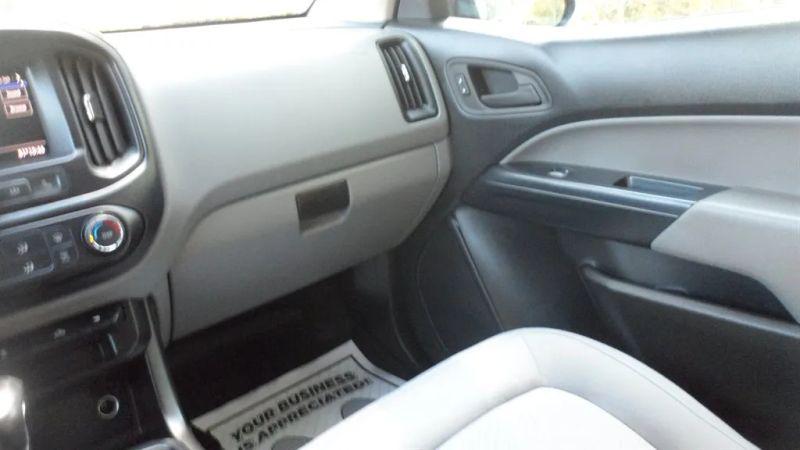 2022 GMC Canyon 2WD Crew Cab Short Box Elevation Standard
