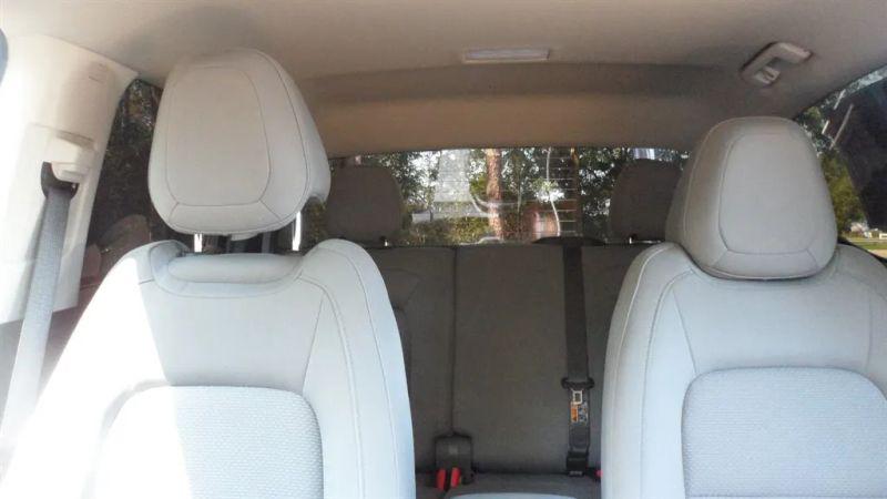 2022 GMC Canyon 2WD Crew Cab Short Box Elevation Standard