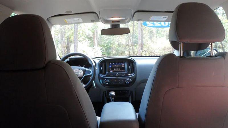 2022 GMC Canyon 2WD Crew Cab Short Box Elevation Standard