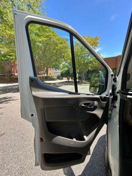 2020 Ford Transit Cargo Van Medium Roof w/LWB