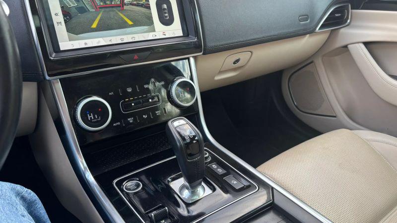 2020 Jaguar XE S AWD Automatic