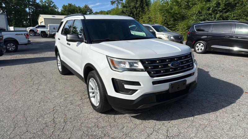 2017 Ford Explorer Base
