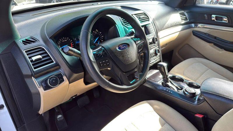 2017 Ford Explorer Base