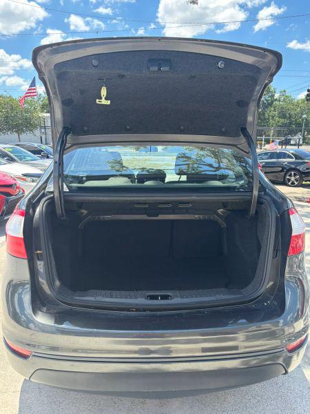 2018 Ford Fiesta SE
