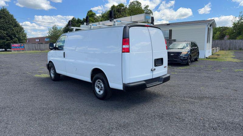 2022 GMC Savana Cargo RWD 2500 Regular Wheelbase Work Van