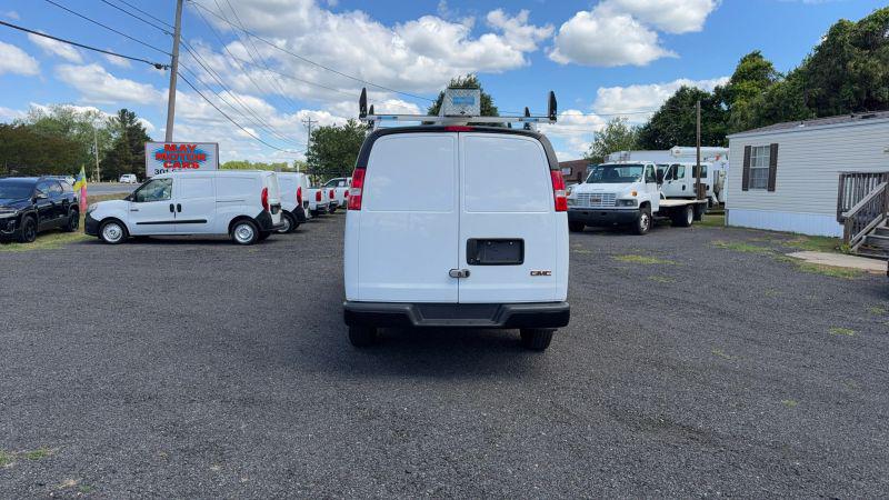 2022 GMC Savana Cargo RWD 2500 Regular Wheelbase Work Van