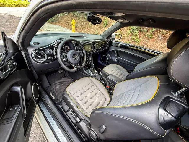 2016 Volkswagen Beetle 1.8T Dune