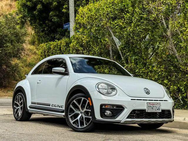 2016 Volkswagen Beetle 1.8T Dune