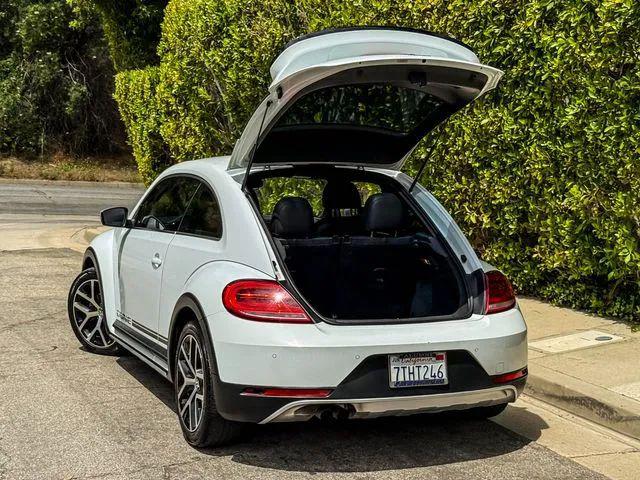 2016 Volkswagen Beetle 1.8T Dune