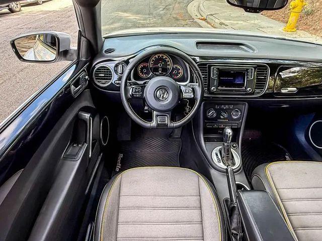 2016 Volkswagen Beetle 1.8T Dune