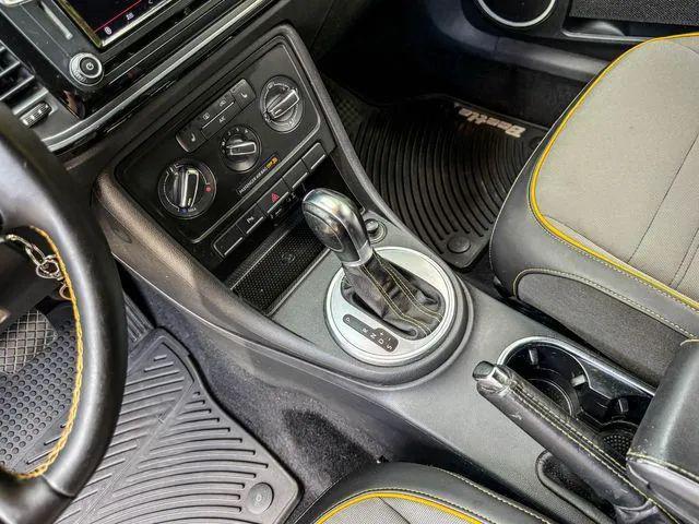 2016 Volkswagen Beetle 1.8T Dune
