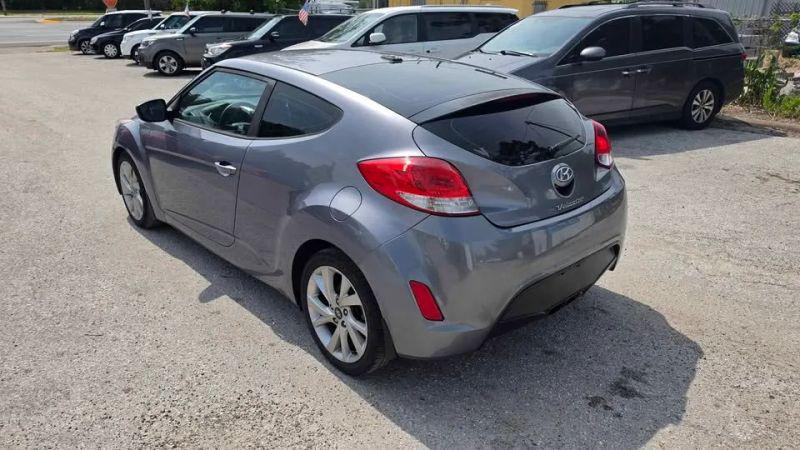 2017 Hyundai Veloster Base