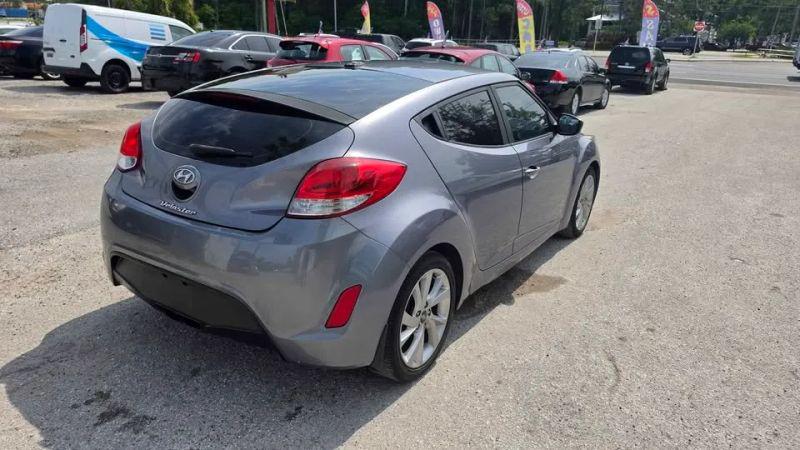 2017 Hyundai Veloster Base