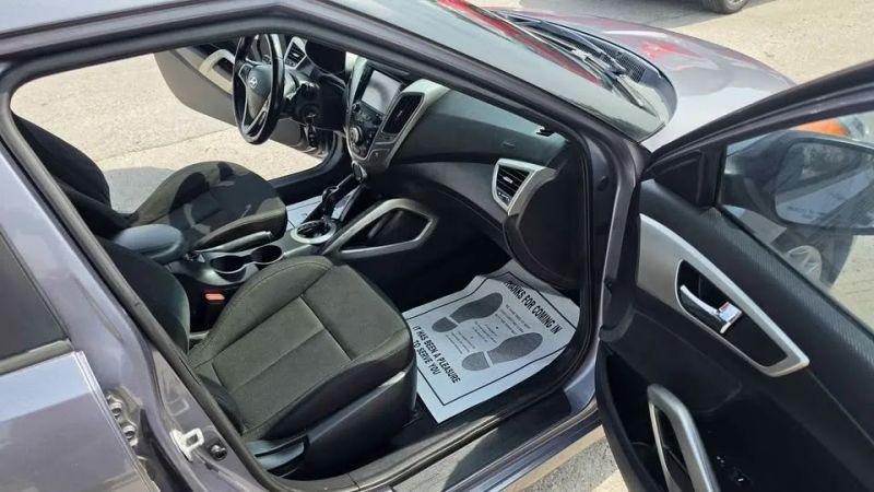 2017 Hyundai Veloster Base