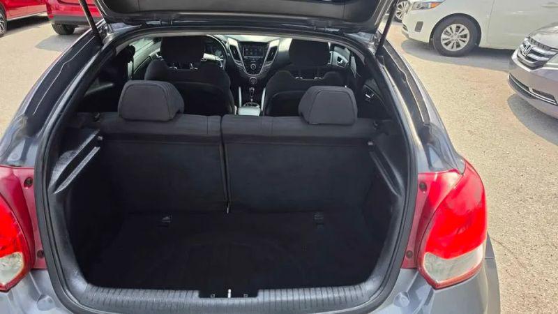2017 Hyundai Veloster Base