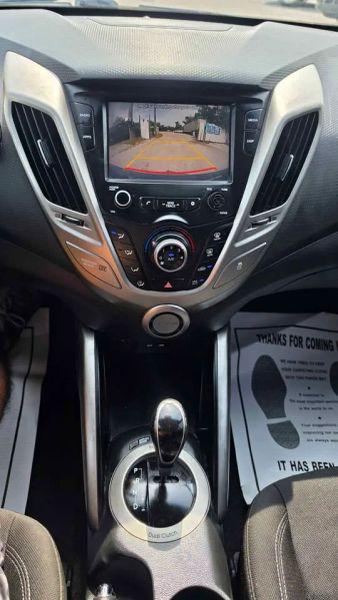 2017 Hyundai Veloster Base