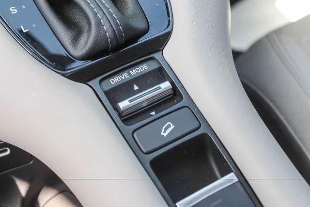2025 Honda HR-V 2WD LX
