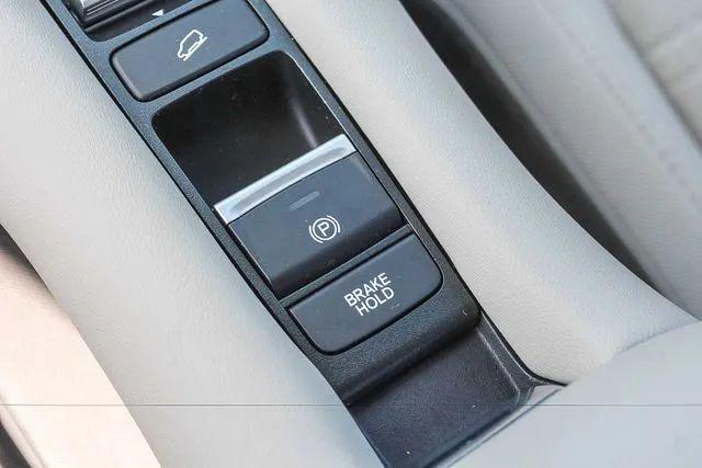 2025 Honda HR-V 2WD LX