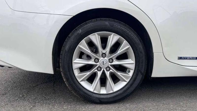 2015 Lexus ES 300h 300h