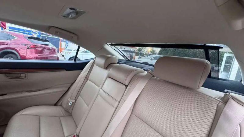 2015 Lexus ES 300h 300h