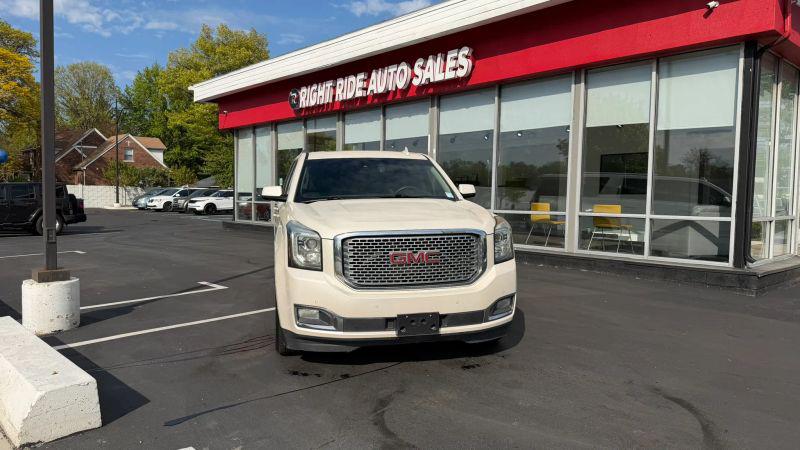 2015 GMC Yukon XL Denali for sale in Eastpointe, MI