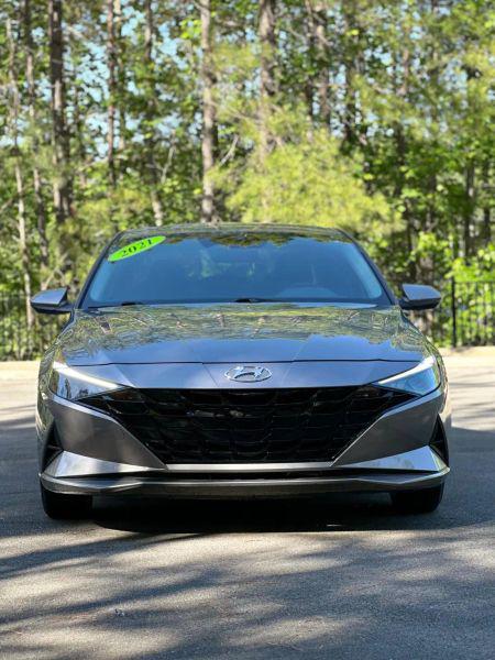 2021 Hyundai Elantra SE