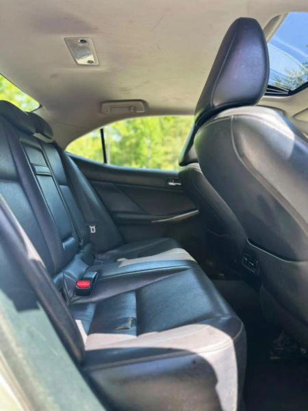 2016 Lexus IS 200t 200t
