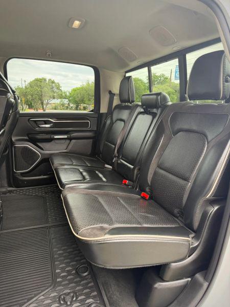 2020 Ram 1500 Laramie Crew Cab 4x4 5'7" Box