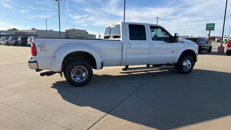 2016 Ford F-350 LARIAT