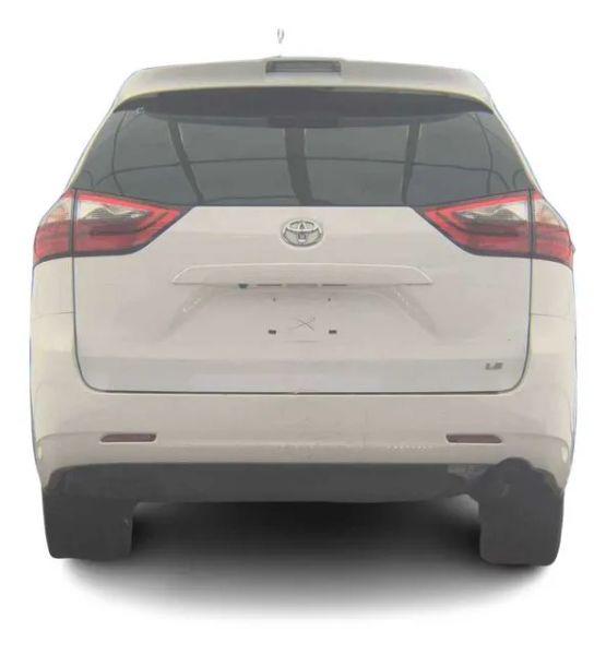 2020 Toyota Sienna LE